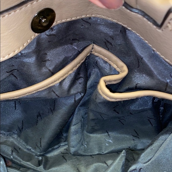 Simply Vera Vera Wang Hand Bag - Picture 6 of 11